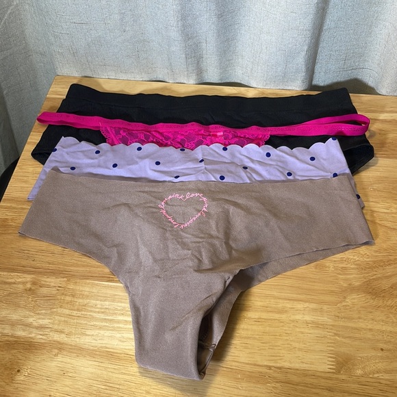 NWT 3 pair Victoria’s Secret 1 pair pink underwear - Picture 1 of 15
